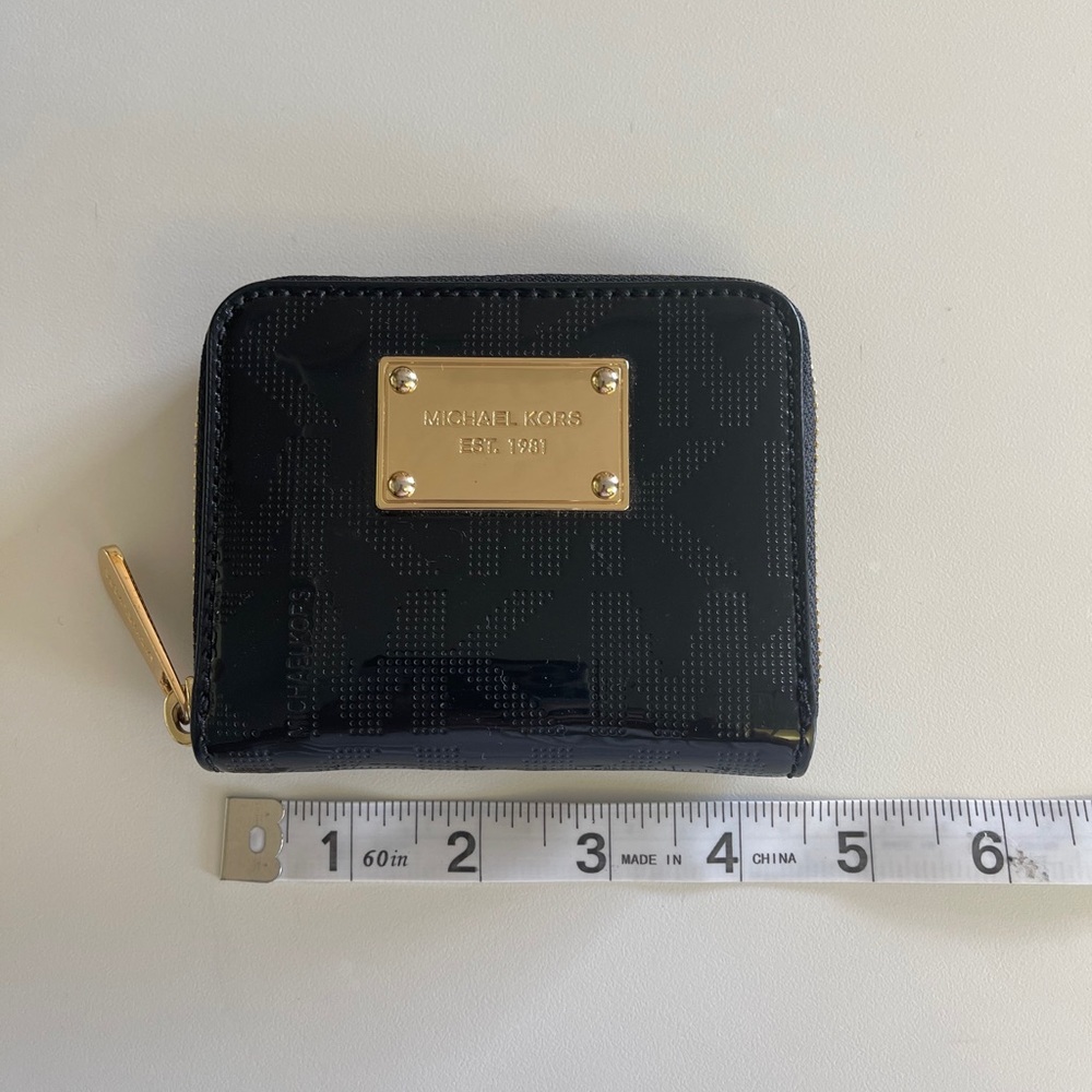 Michael Kors Small Bifold Logo Zip Around Wallet